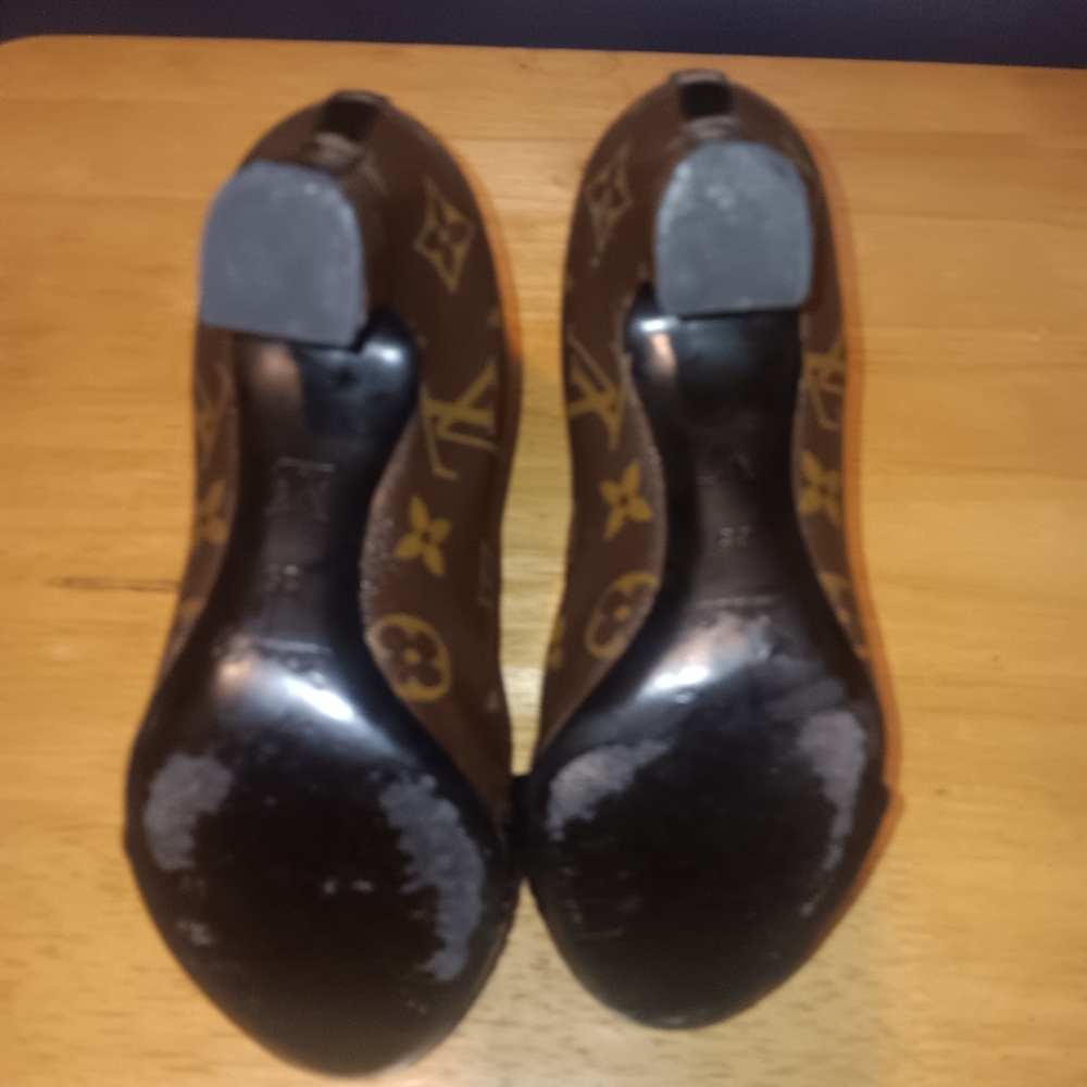 Louis Vuitton Monogram Heeled Boots Size 35 - Picture 6 of 6